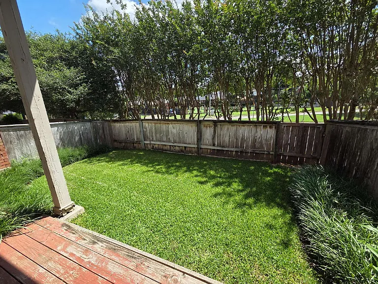 5839 Lake Point Dr — Photo 20