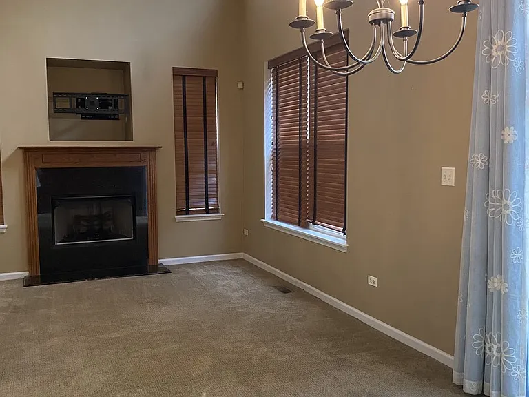 2824 White Thorn Cir — Photo 17