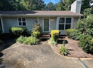 5900 Suncreek Ct, Raleigh, NC 27606