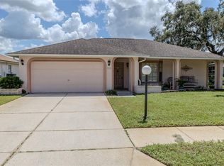 8700 Gold Pine Dr, Port Richey, FL 34668