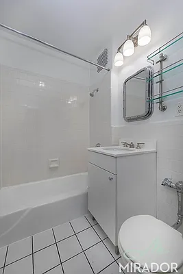 Rented by Mirador Real Estate | media 15