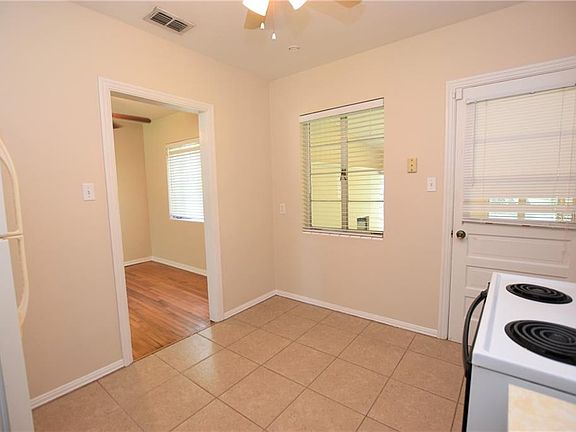 5th image of 1031 Clearview Ave