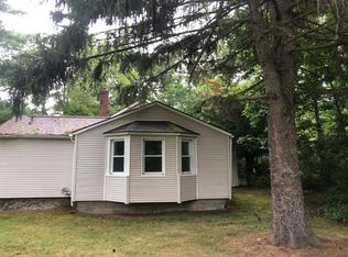 49 Berkshire Rd, Hillsdale, NY 12529