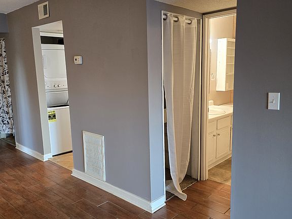 2nd image of 410 Dublin Dr #410
