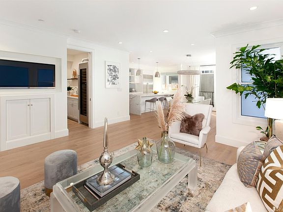 4th image of 8 Palm Ave #A