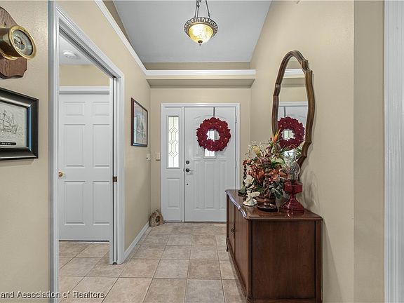 2nd image of 7 Cloverleaf Byp