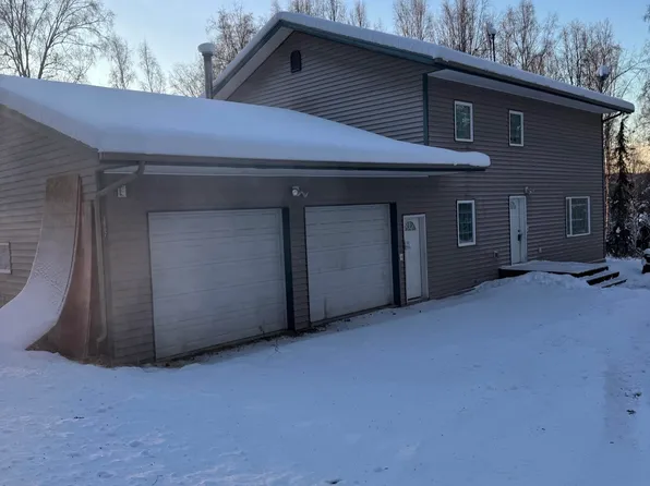1657 Gold Poke Dr, Fairbanks, AK 99712