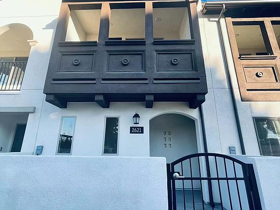 2nd image of 2621 Paisly Ct