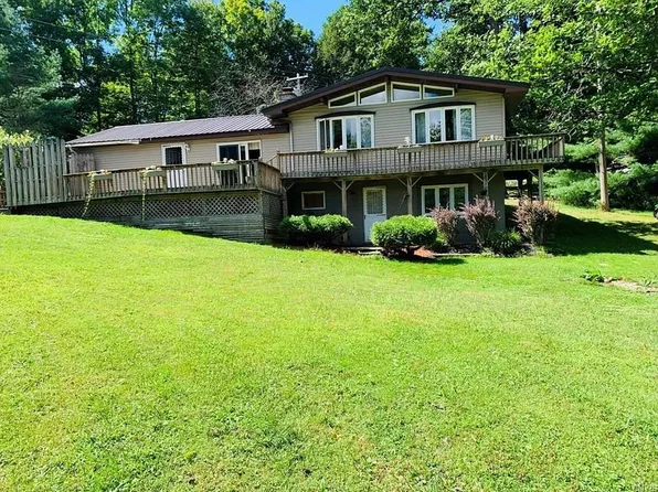 123 Jones Dr, Fulton, NY 13069