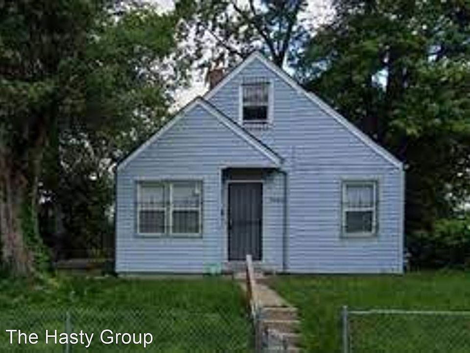 1st image of 4306 E 17th St
