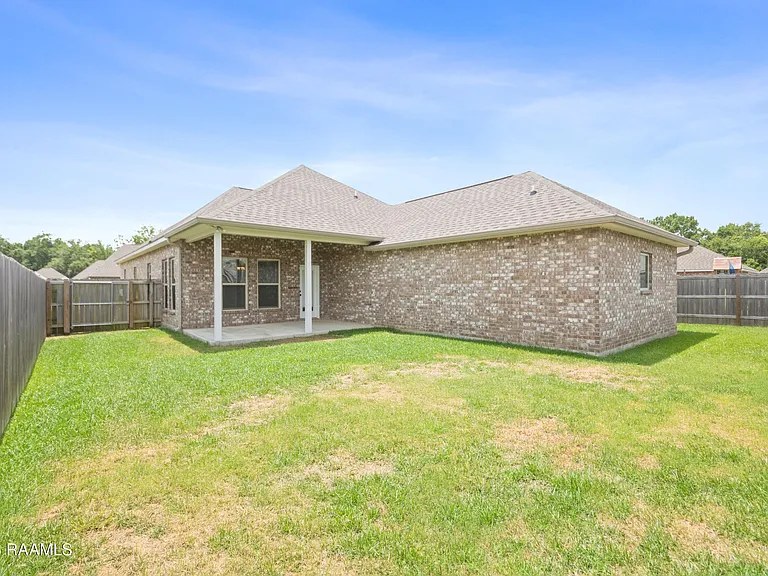 224 Wild Cherry Ln — Photo 24