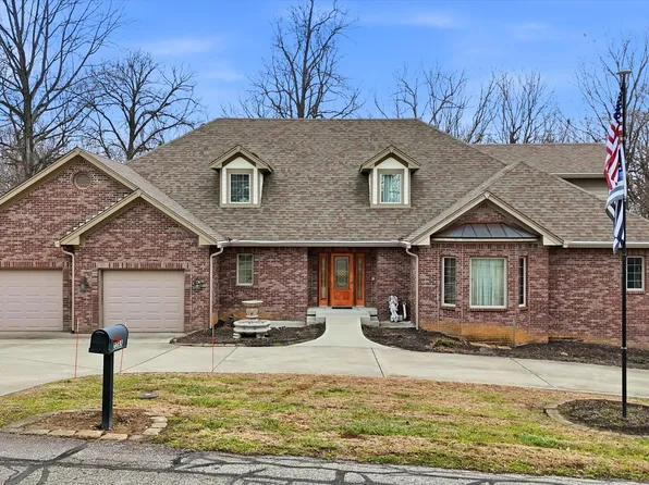 2265 Legendary Dr, Martinsville, IN 46151