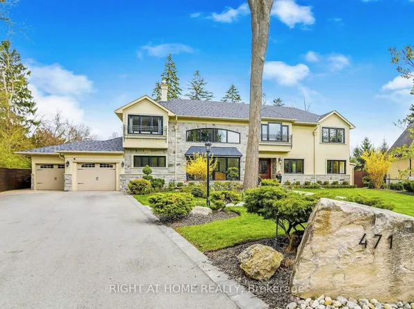 471 Country Club Cres, Mississauga, ON L5J 2P9