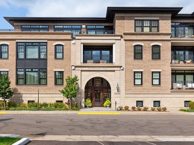 240 Minnetonka Ave S APT 203, Wayzata, MN, 55391