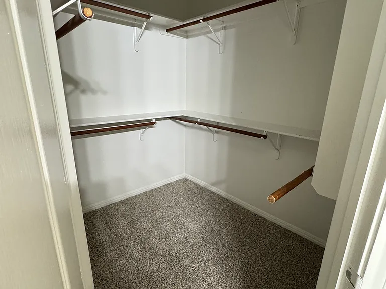 3200 Pinnacle Cv #B — Photo 9