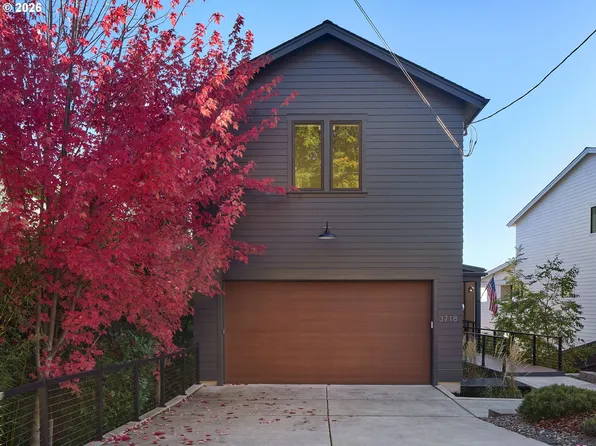 3718 SW Hillside Dr, Portland, OR 97221