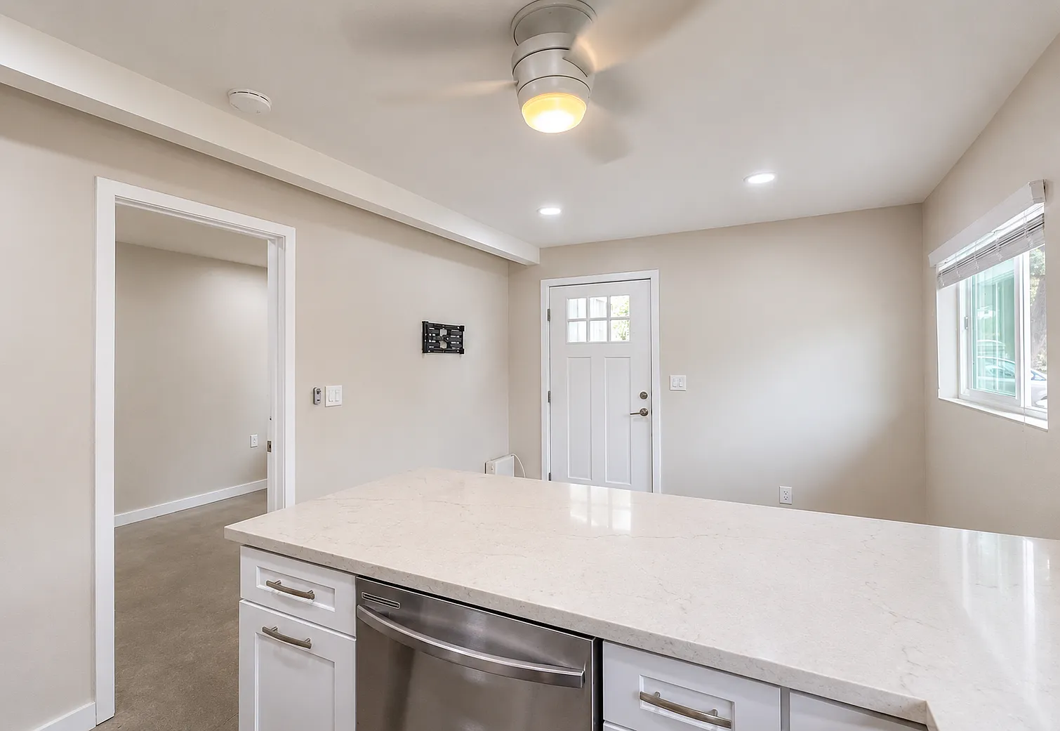 1 bed, 500 sqft, $1,995 — Photo 4