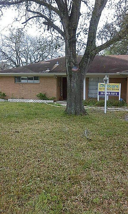 1st image of 339 Dulles Ave