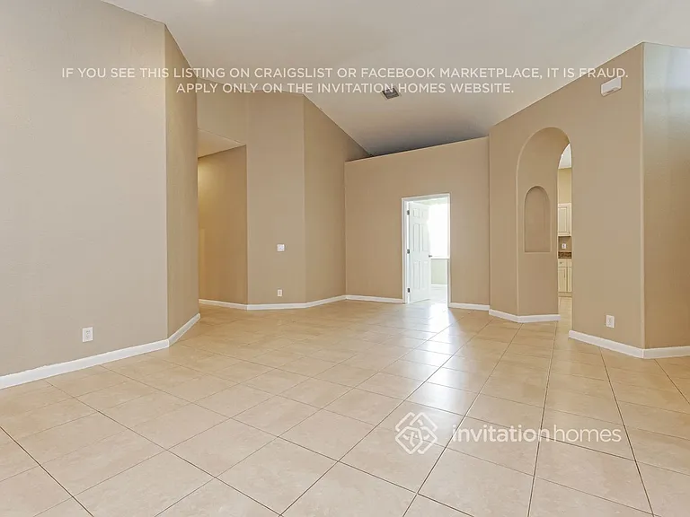 2448 Sandy Cay — Photo 3