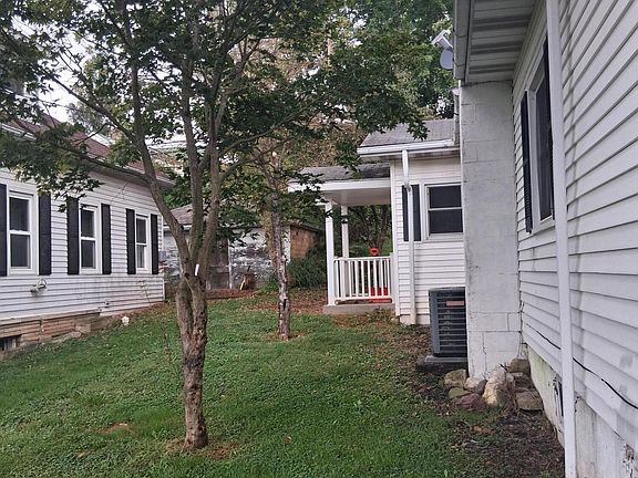 2nd image of 64 Spring St