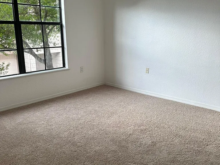 6107 Metrowest Blvd #107 — Photo 9