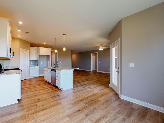 5th image of 621 Shaker Dr #Wpx6s5