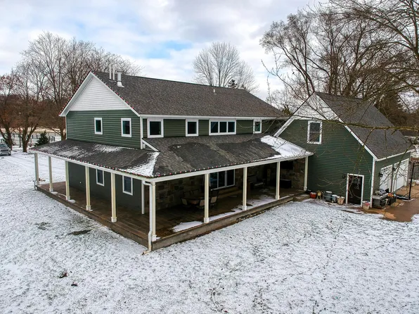 64727 Wolcott Rd, Ray, MI 48096