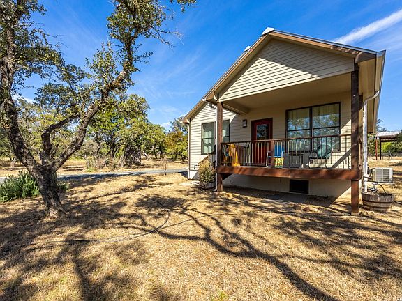 2nd image of 274 Post Oak Lane