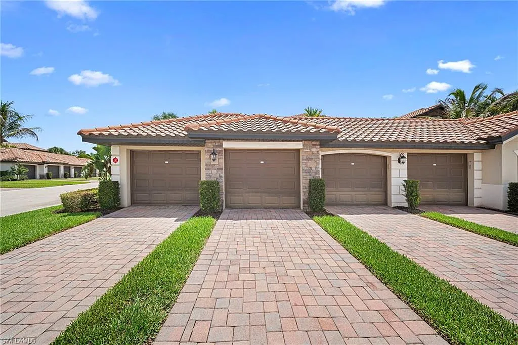 2 bed, 2.0 bath, 1549 sqft, $10,000 — Photo 2