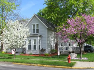 521 E Gilmore St, Angola, IN 46703