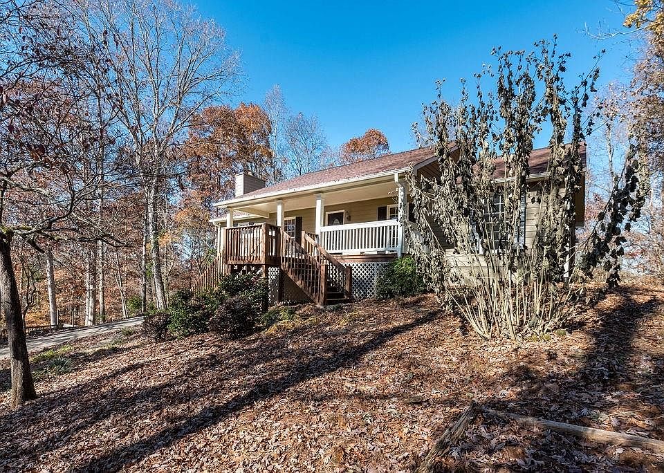 1st image of 405 Lima Ct