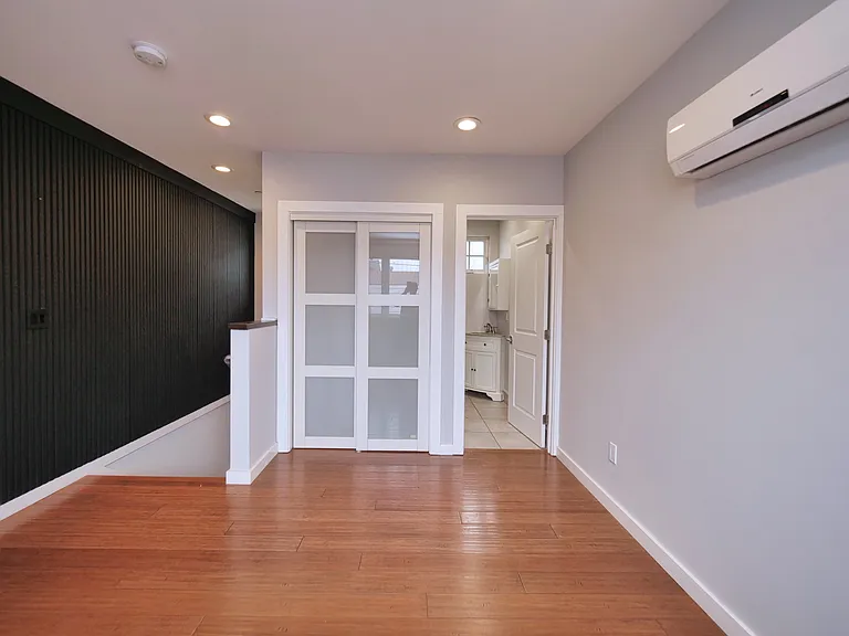 2897 Chapman St #C — Photo 23