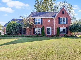 20 Hunters Creek Dr, Jackson, TN 38305