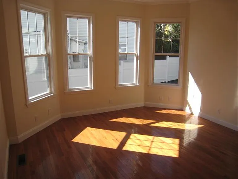 20 Dartmouth St — Photo 2