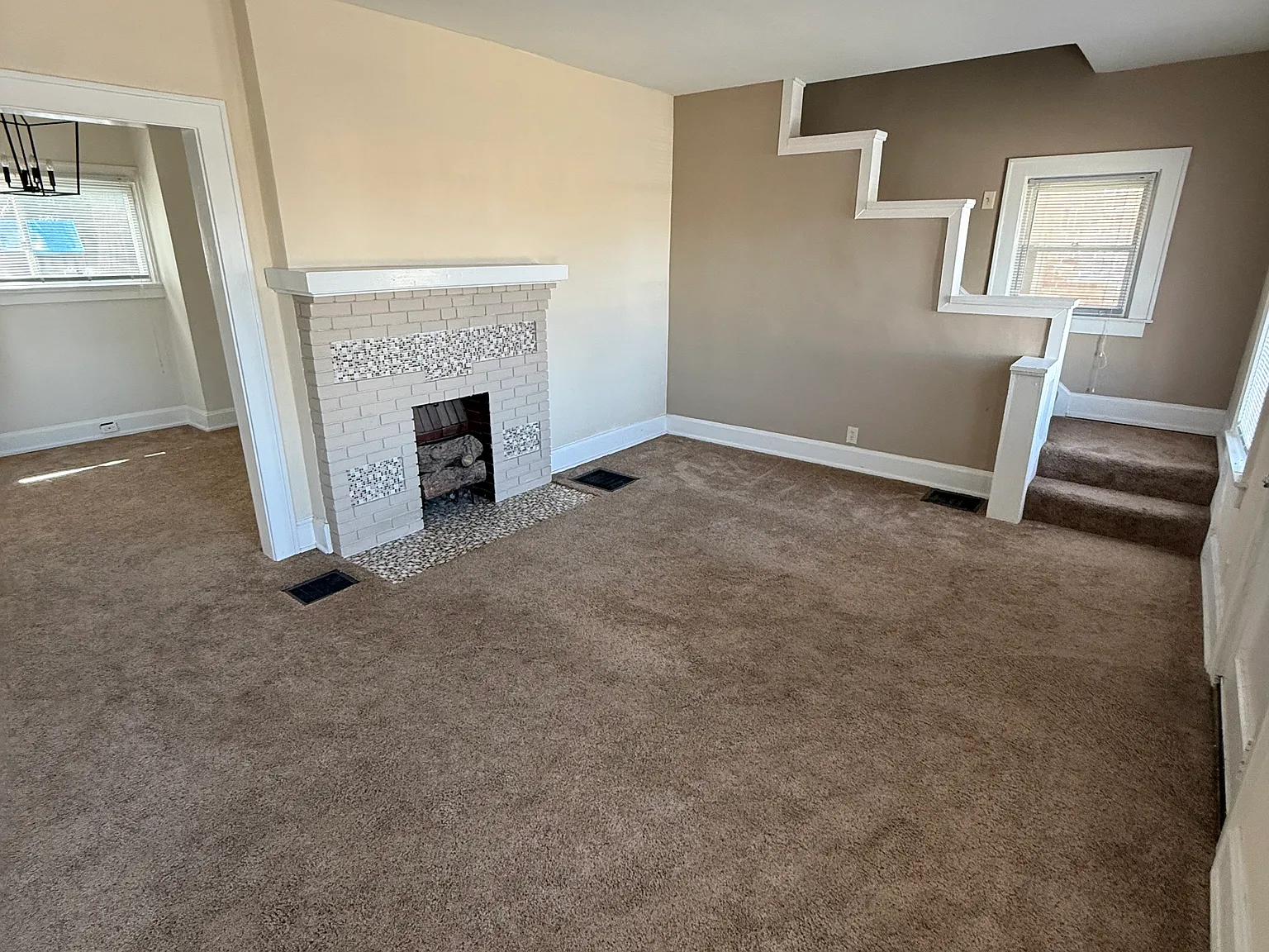 2 bed, 1132 sqft, $2,200 — Photo 3