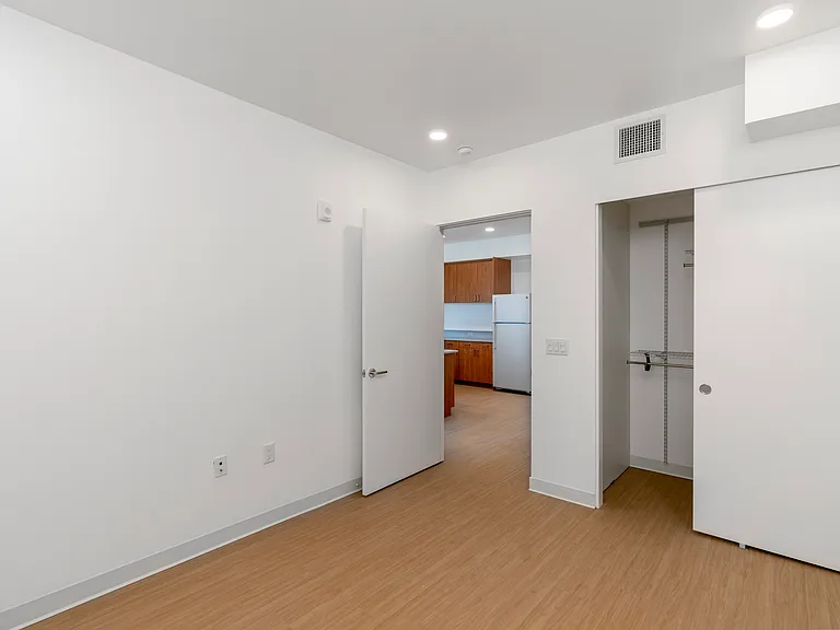 Miramar Gold — Photo 5