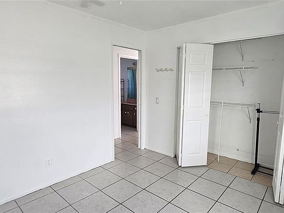 5th image of 12048 Henley Ave #12048B