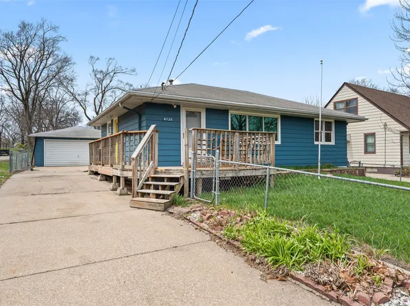 4128 E 27th St, Des Moines, IA 50317