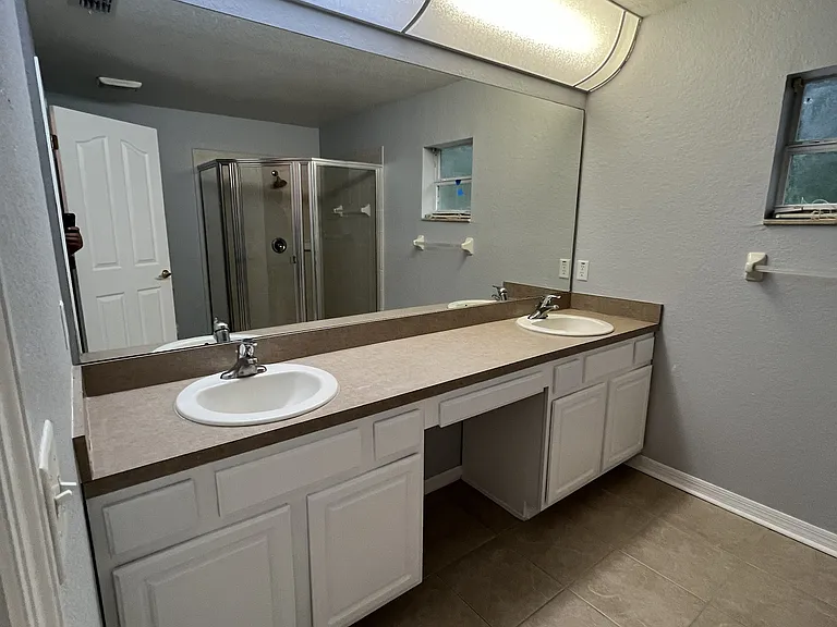 12474 Robin Ave — Photo 10