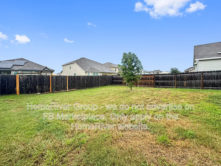 6807 Hibiscus Fls — Photo 18