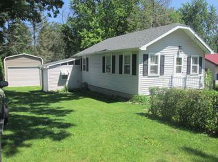 N3230 Larch Rd, Lake Geneva, WI 53147