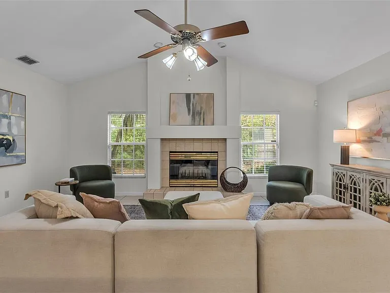 6664 Chadron Ct — Photo 20