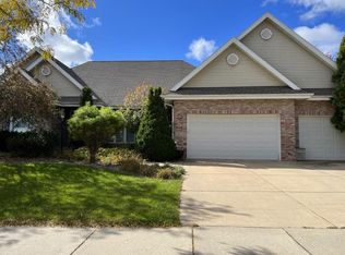 918 Hidden Cave Rd, Madison, WI 53717