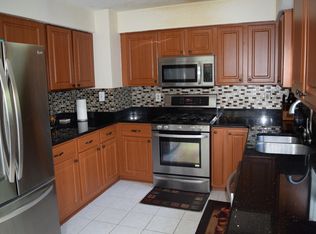 2 Halstead Pl, Princeton, NJ 08540