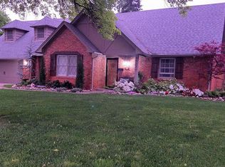 6121 E 52nd Pl, Tulsa, OK 74135