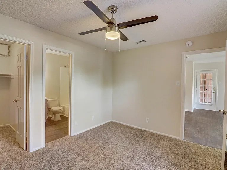 20-web-or-mls-Lake Park Rd-020