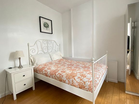 5th image of 156 E 117th St APT 4B