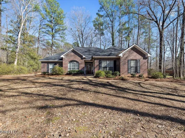 2228 Tarance Ln, Florence, MS 39073