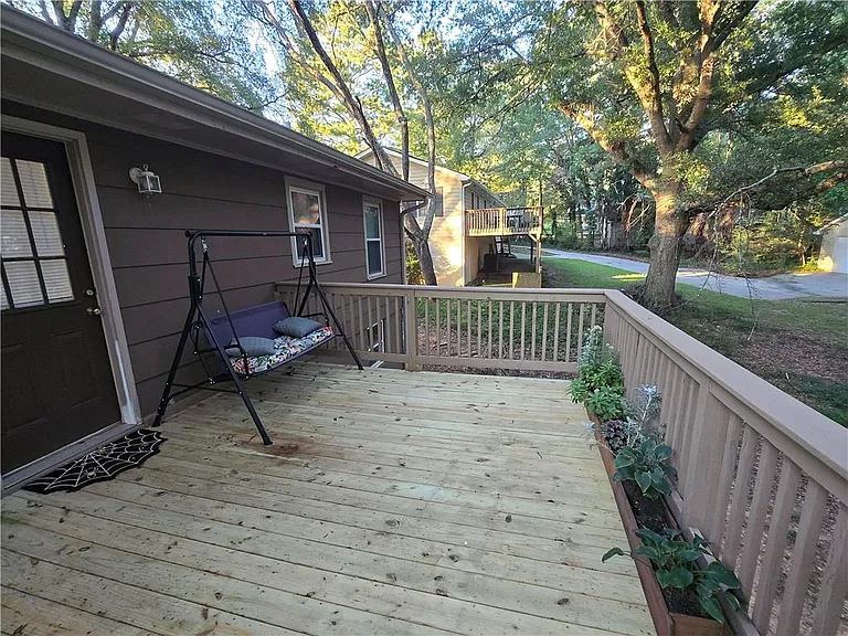1400 Hidden Circle Dr — Photo 5