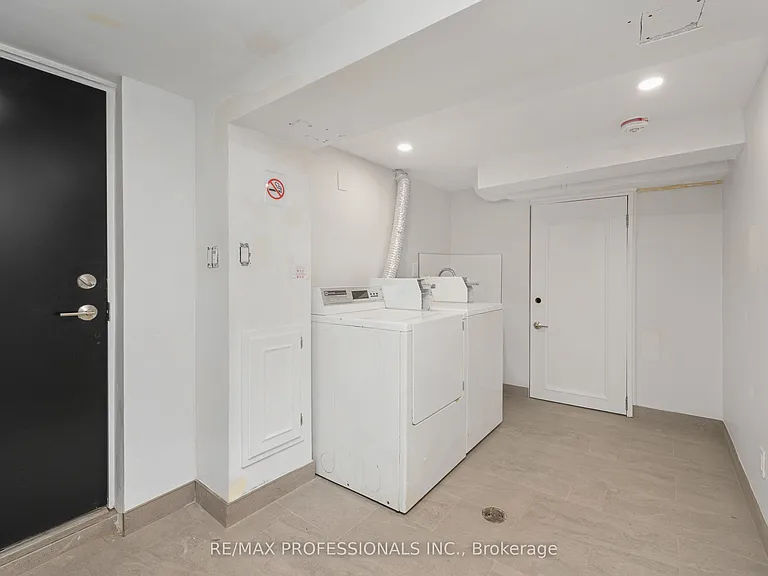 388 Wilson St #2 — Photo 16